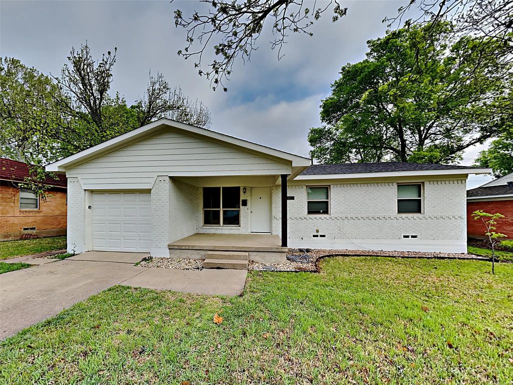 2307 Cardinal Lane, Garland