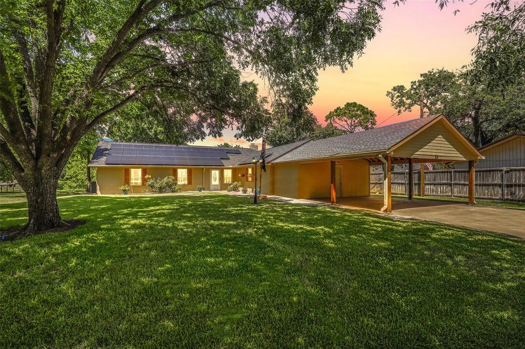 4013 Sioux Court, Granbury