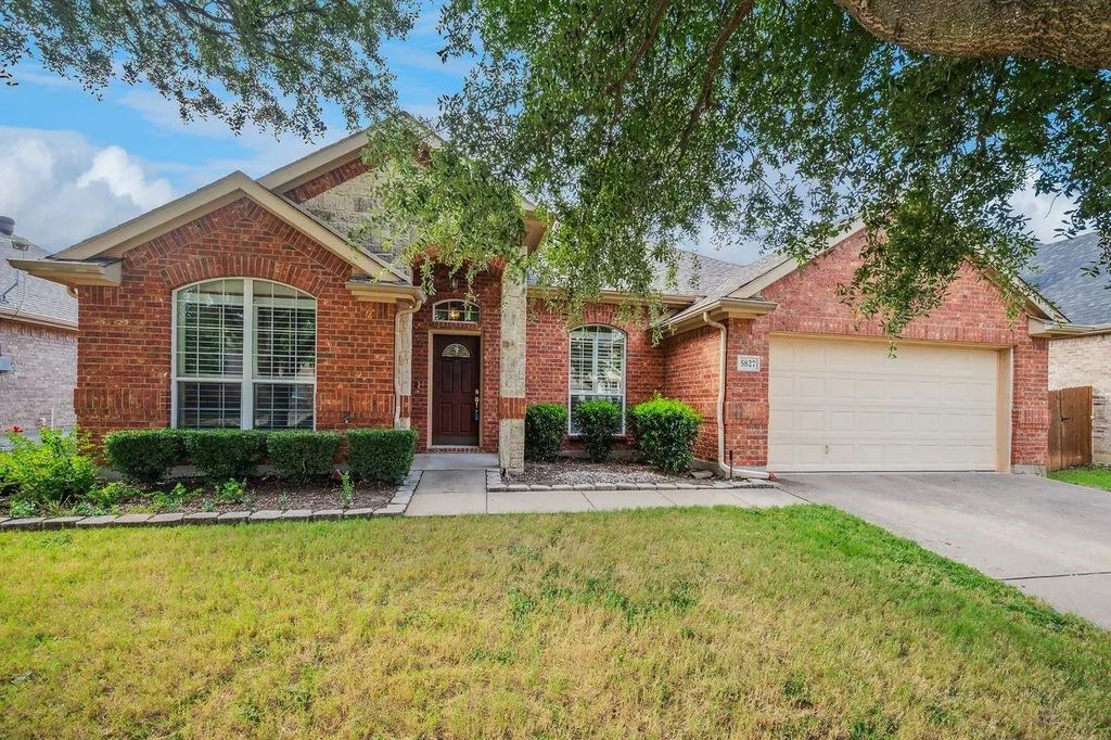 5827 Sunny Meadow Lane, Grand Prairie