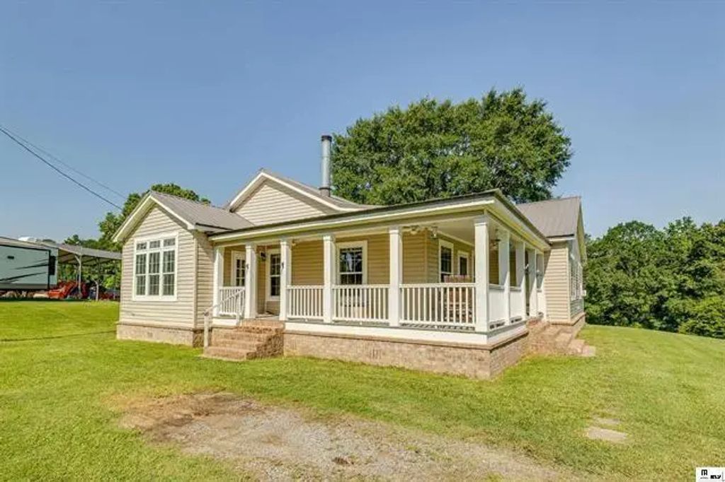 2420 Highway 556, Choudrant