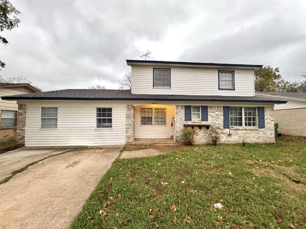 2022 Mars Drive, Garland