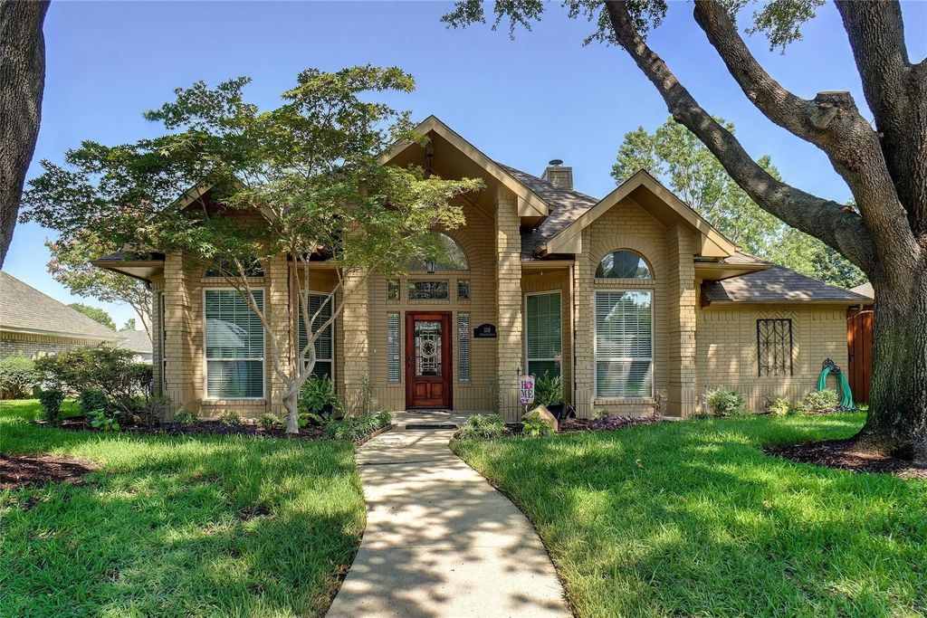 108 Mesquitewood Street, Coppell