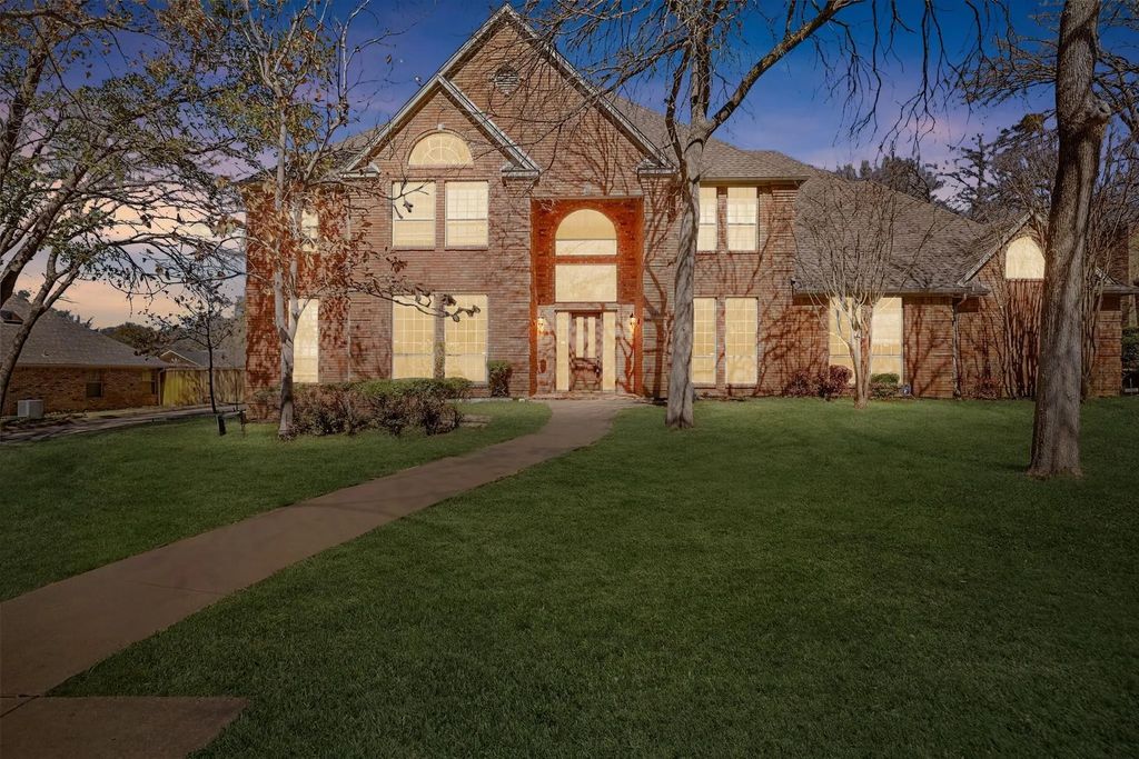 2253 Hollyhill Lane, Denton