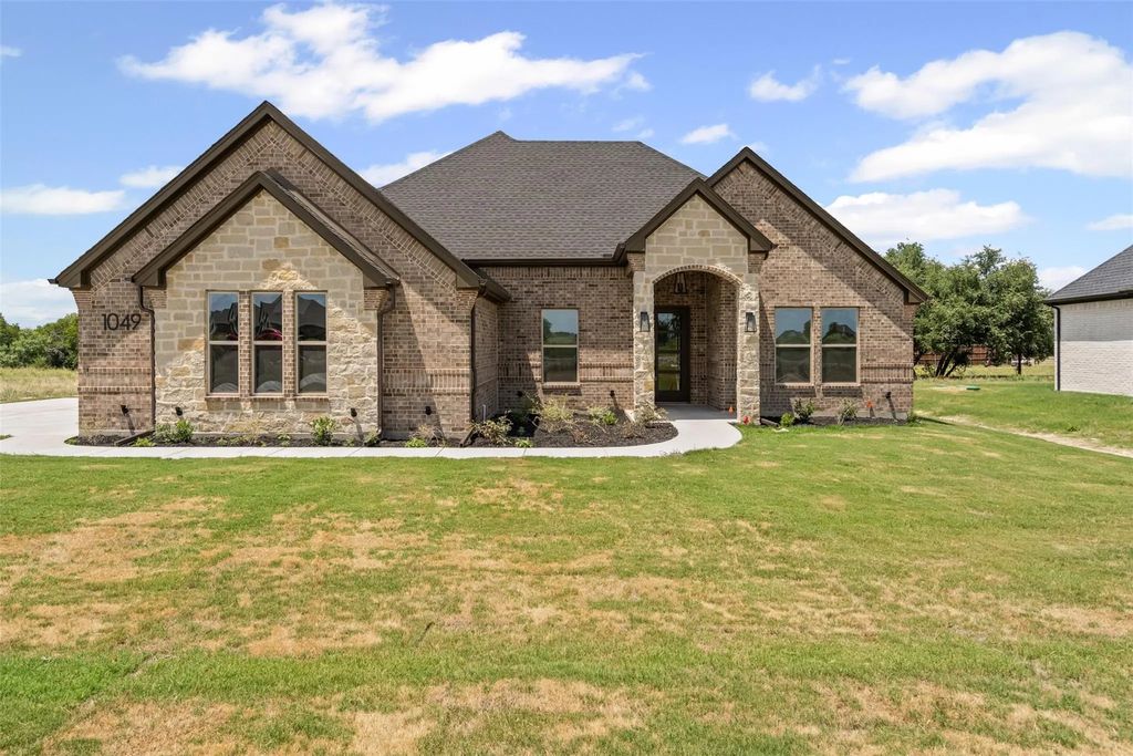 1049 Uplift Dr, Weatherford