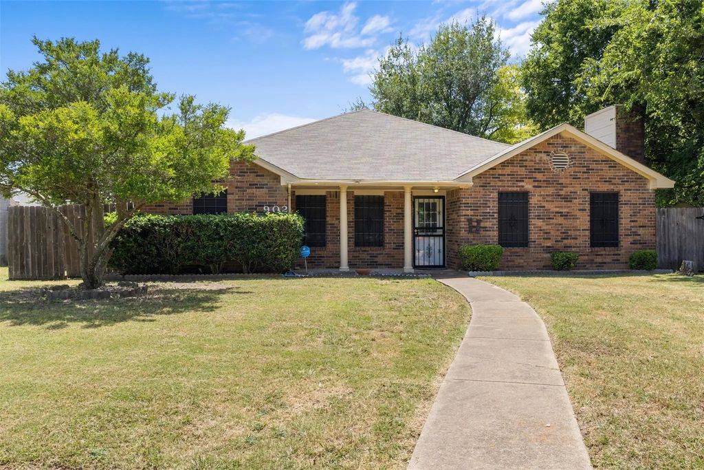 902 Wayne Avenue, Duncanville