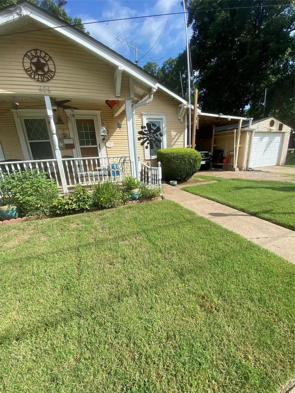 406 Mitchell Avenue, Cleburne
