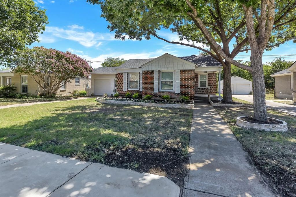 3717 Carolyn Road, Fort Worth