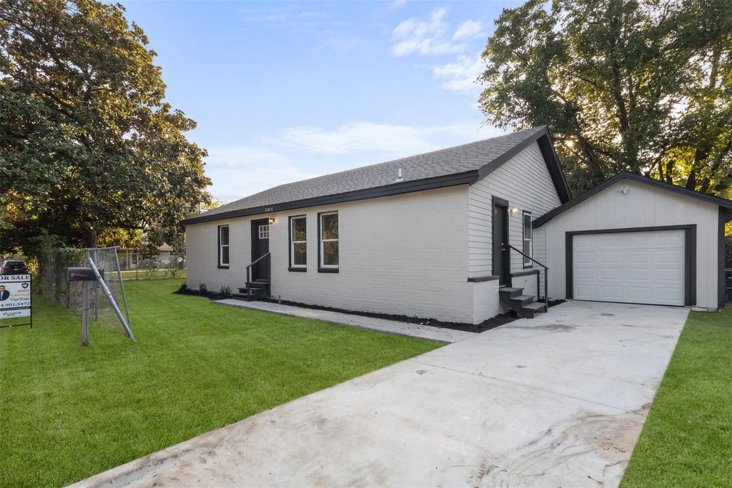3947 Chenault Street, Fort Worth