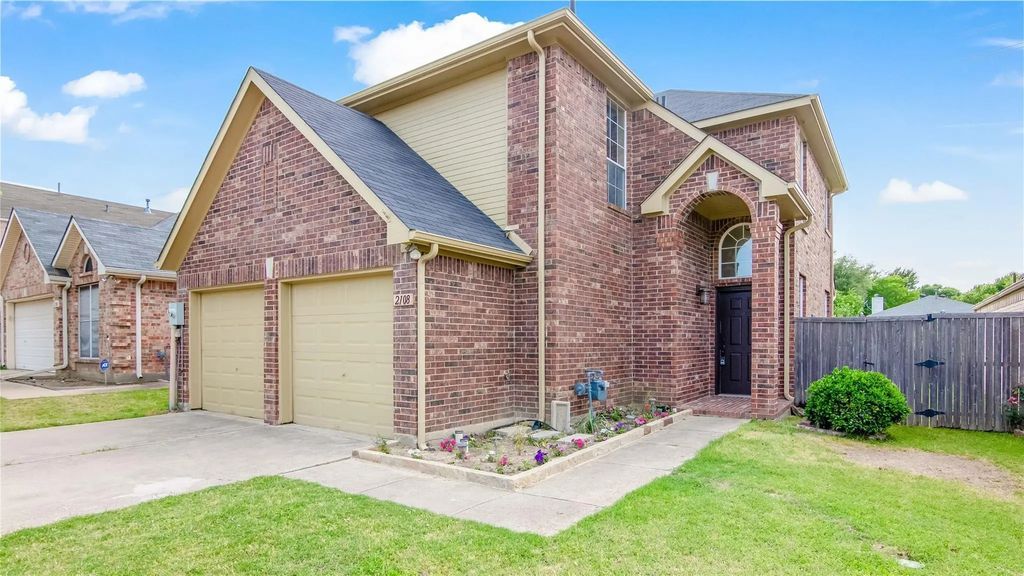 2108 Montclair Lane, Lewisville