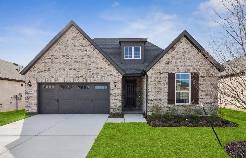 320 Cloverdale Lane, McKinney