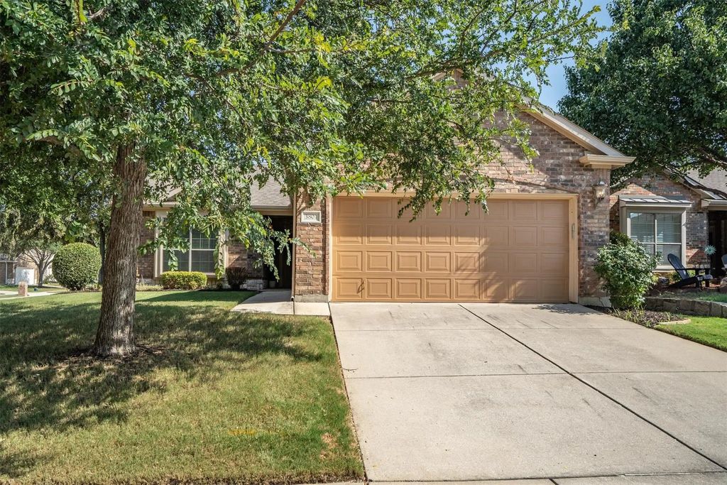 3801 Pineoak Lane, Denton