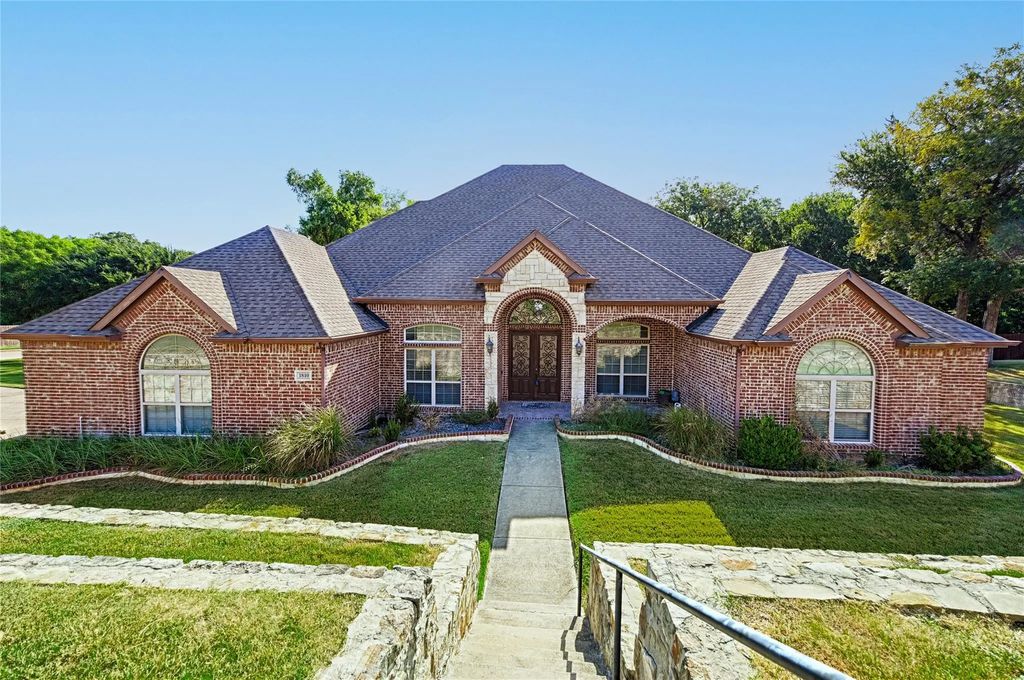 1810 Rugged Trail, Midlothian