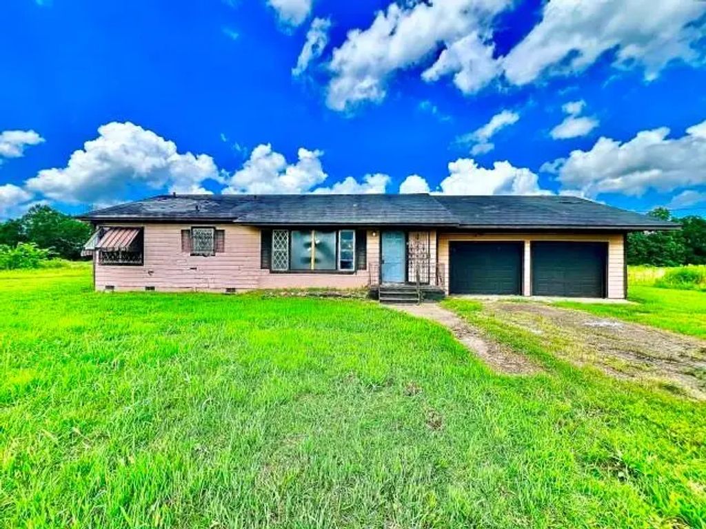 8515 N State Line Avenue, Texarkana