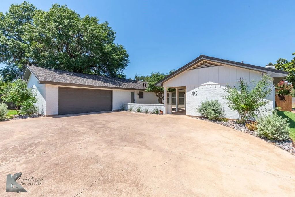 40 Pyracanthia Circle, Abilene