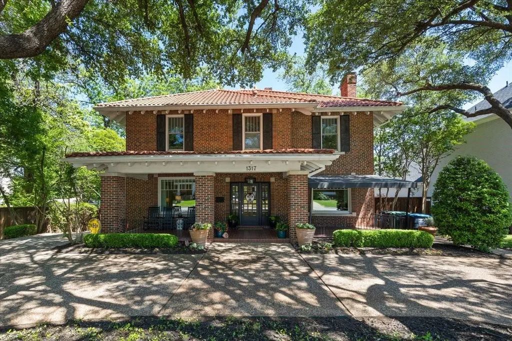 1317 Virginia Place, Fort Worth