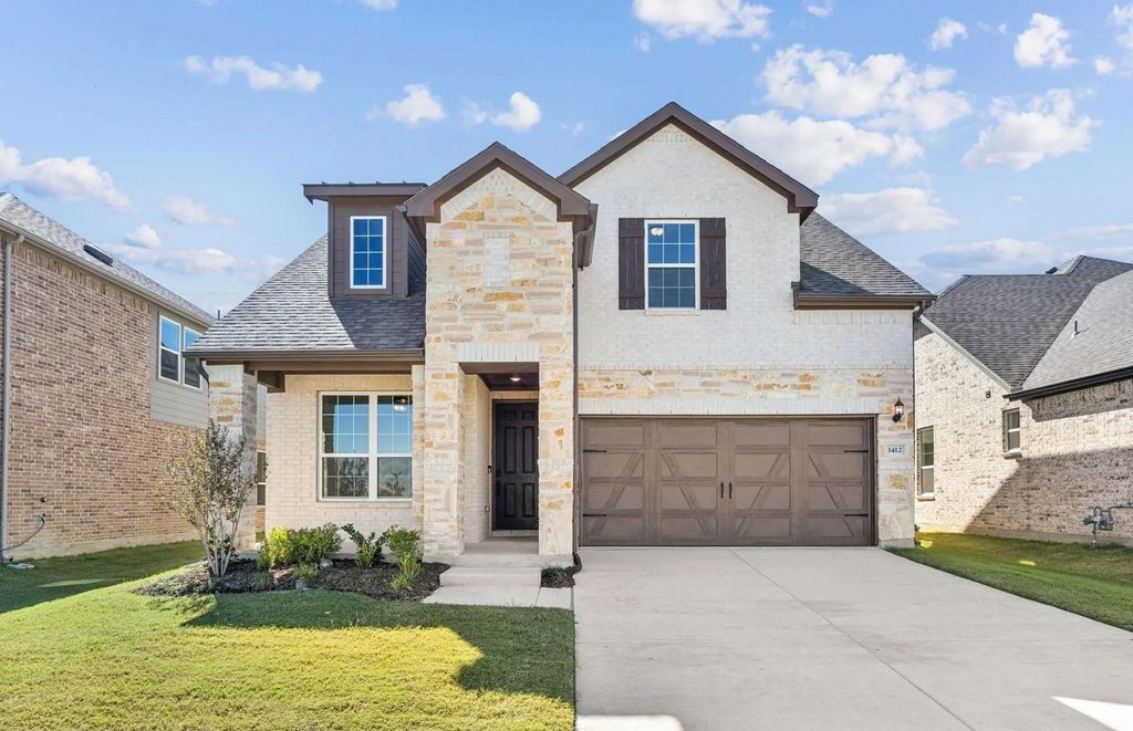 1412 Holmes Street, Celina