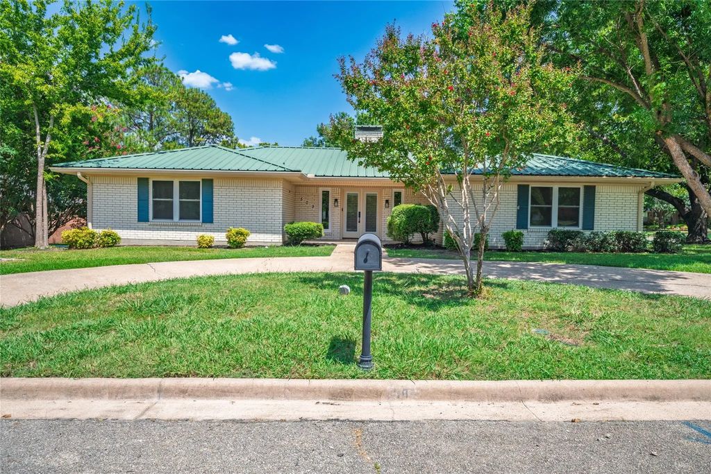 509 Ermine Drive, Greenville