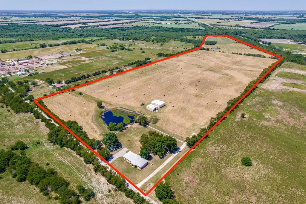 1552 County Road 2116, Greenville