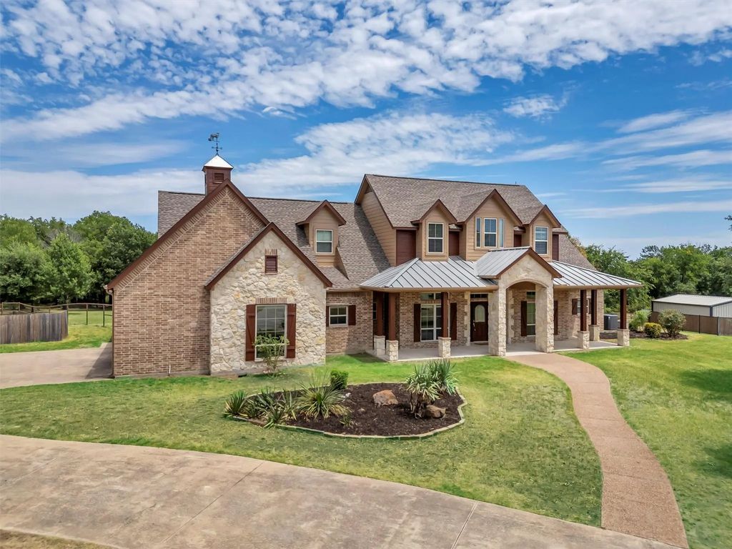 6308 Timberwolfe Lane, Fort Worth
