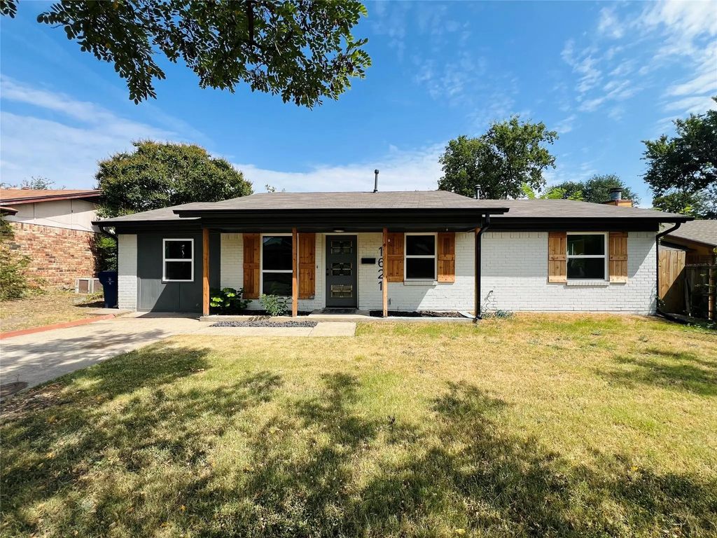 1621 Running River Road, Garland