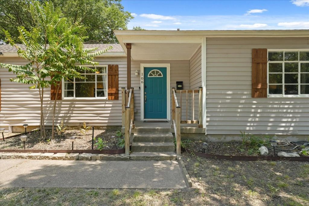 106 Nichols Street, Irving