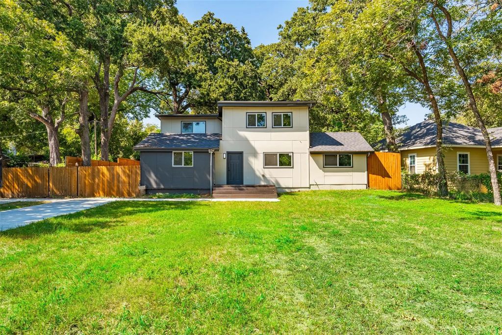 901 Isbell Road, Fort Worth