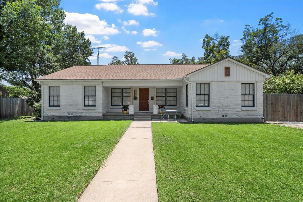 2716 Pine Avenue, Waco