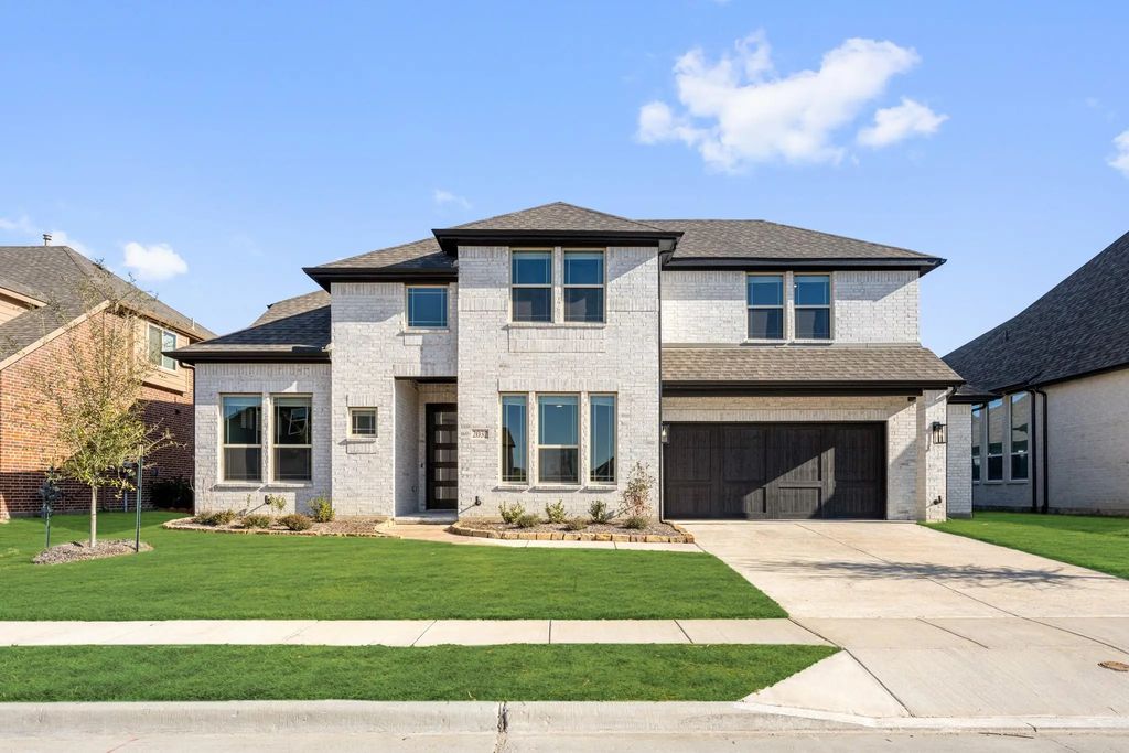 2032 Dundalk Lane, Forney