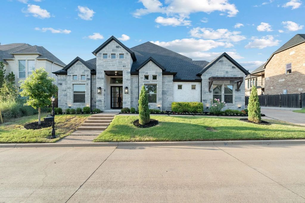 2009 Hill Country Court, Arlington
