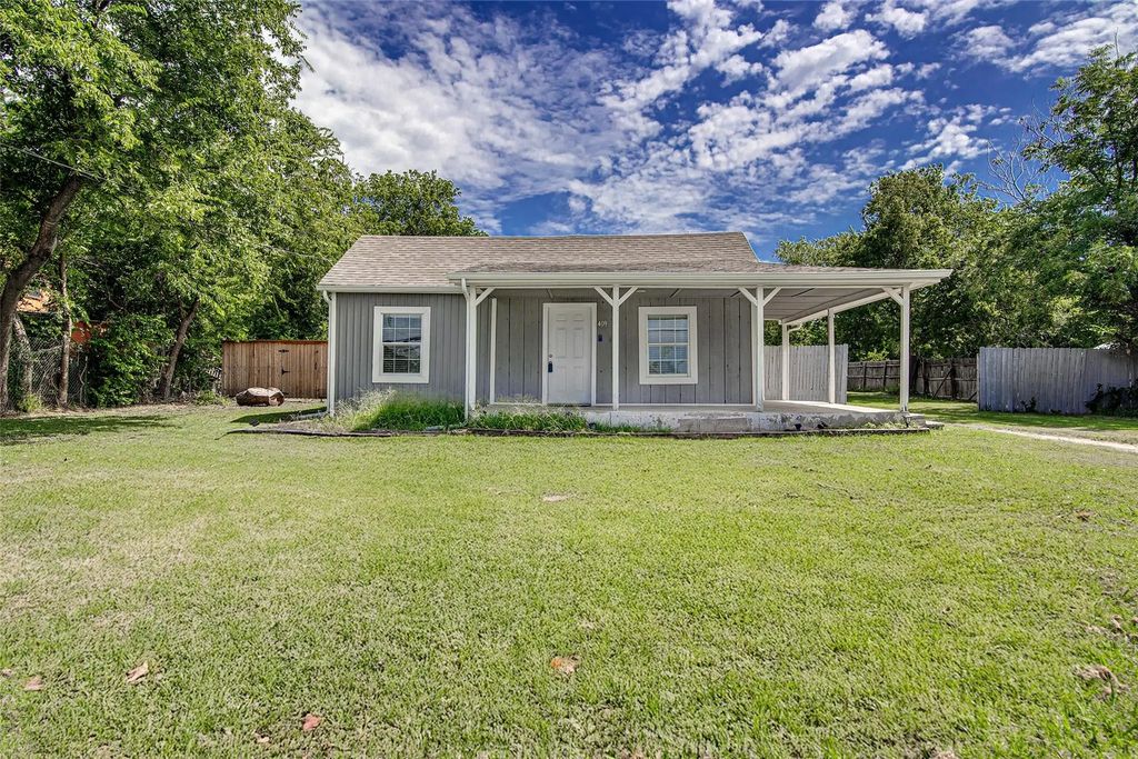 409 E Godley Avenue, Godley