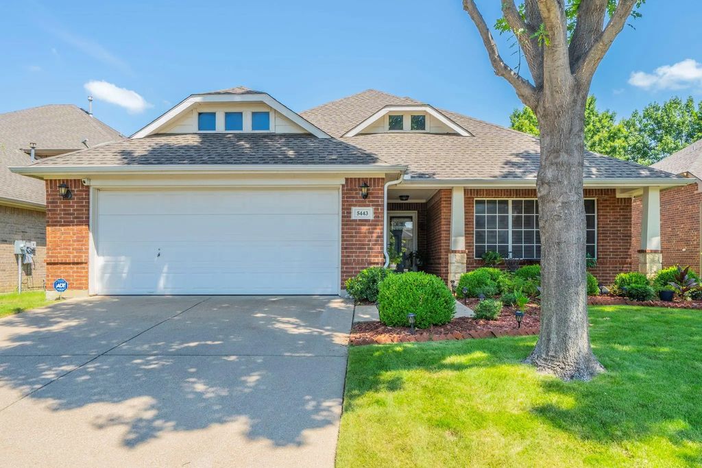 5443 Childress Drive, Grand Prairie