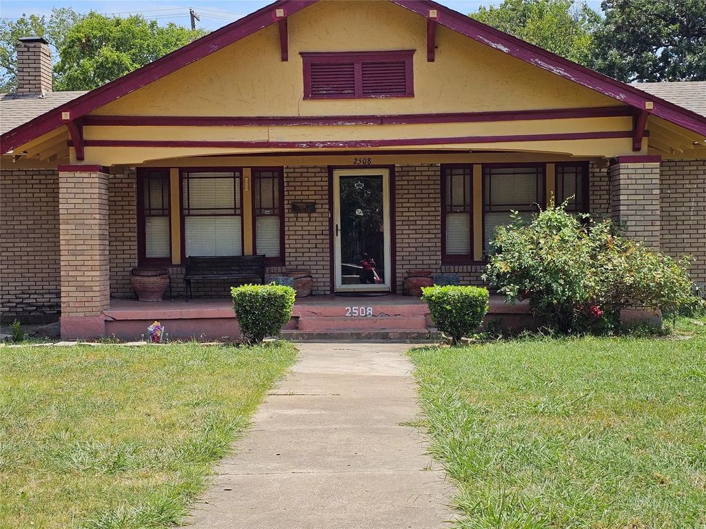 2508 Park Row Avenue, Dallas