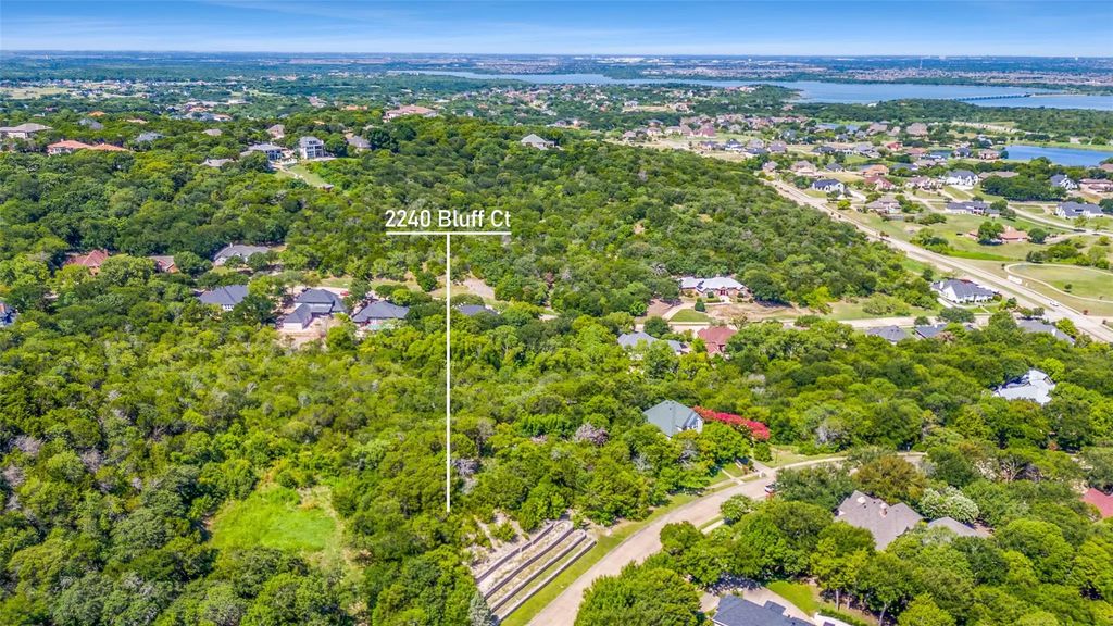 2240 Bluff Court, Cedar Hill