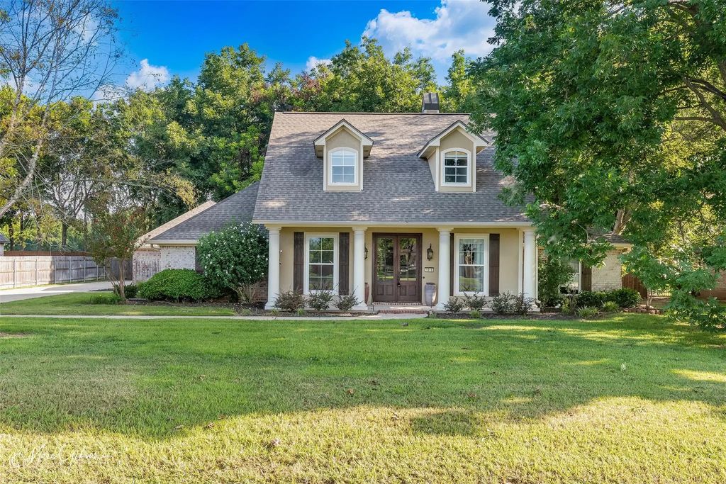 1015 Fawn Hollow, Bossier City