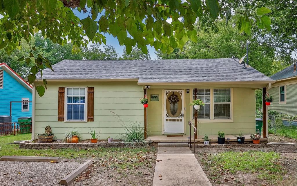 607 S Taylor Street, Gainesville