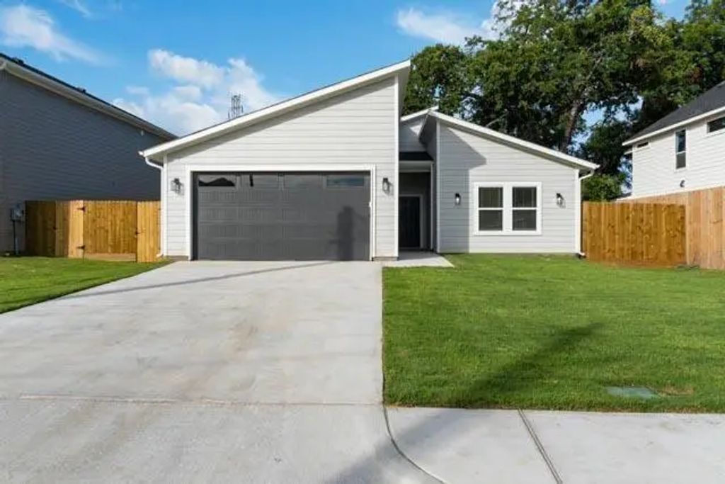 2717 1st Avenue, Dallas