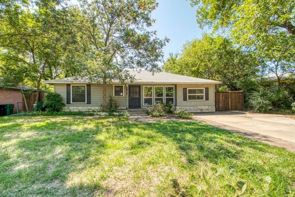 1817 Carlton Street, Denton