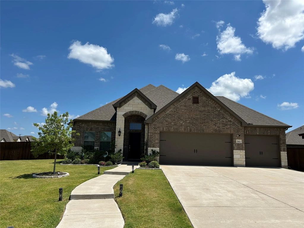 541 Firethorn Drive, Royse City