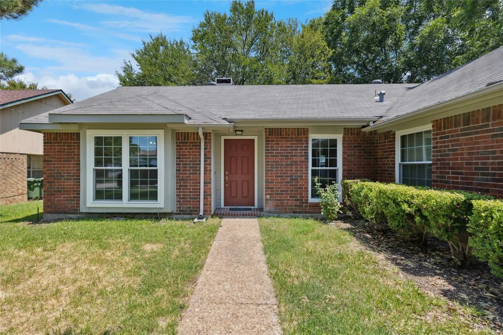6711 Towerwood Drive, Arlington