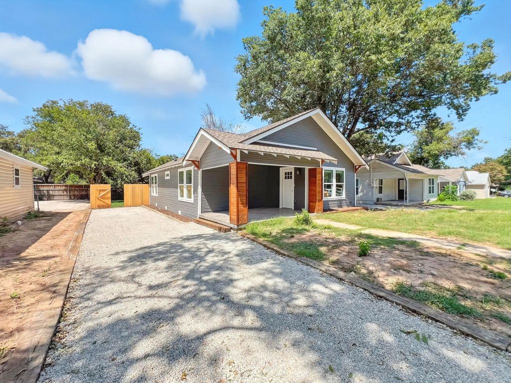 1043 W Green Street, Stephenville
