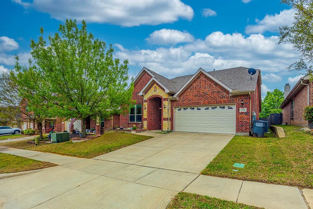 1708 Oak Glen Drive, Wylie