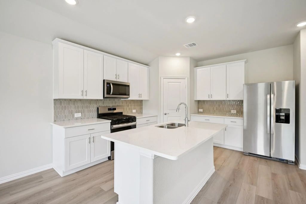 405 Loch Drive, Sherman