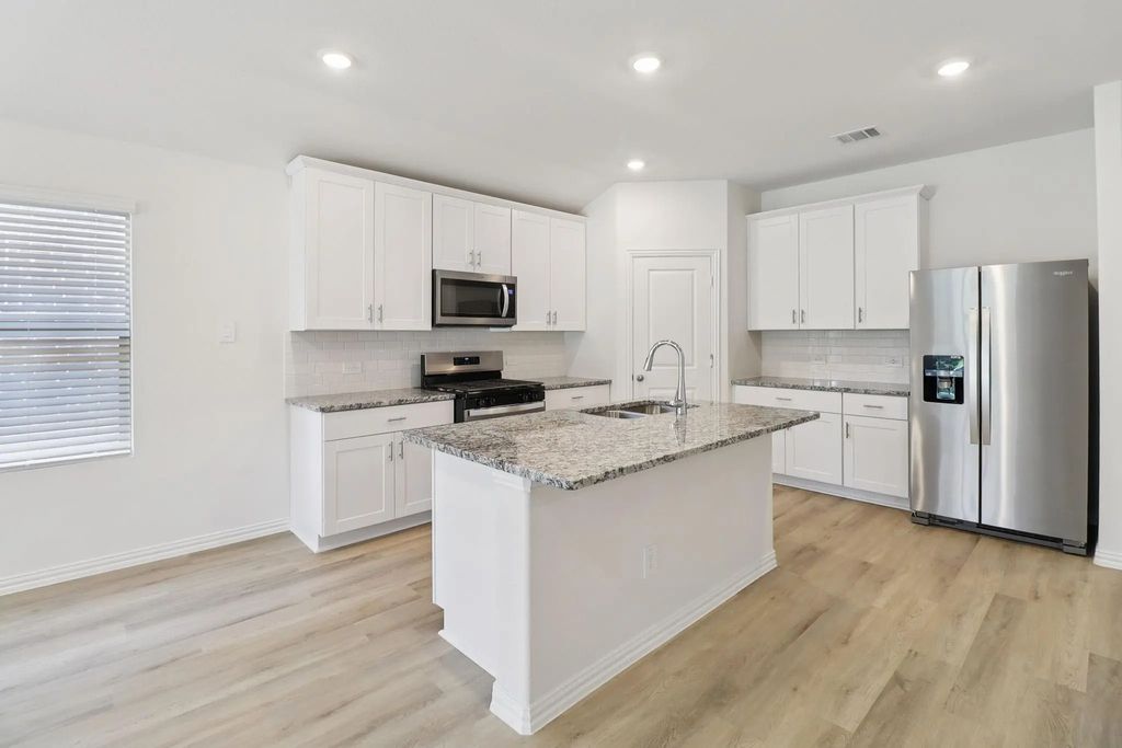 4208 Joe Pool Drive, Farmersville