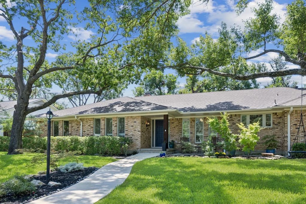 7928 Fallmeadow Lane, Dallas