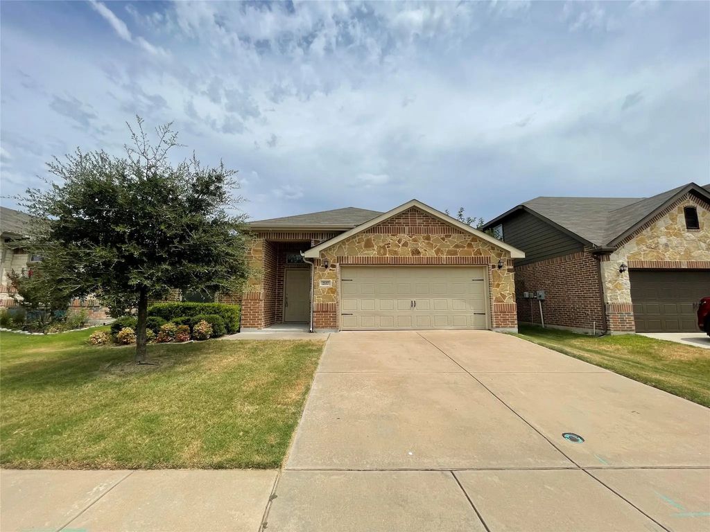2537 Old Buck Drive, Weatherford