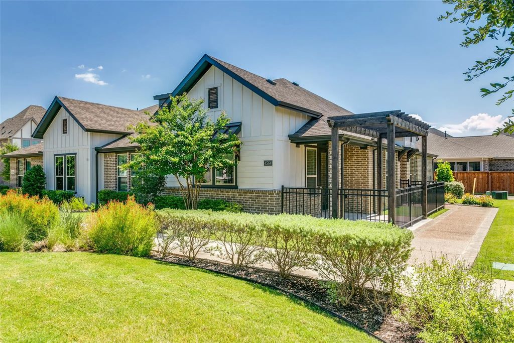 4564 Meadow Sage Street, Arlington