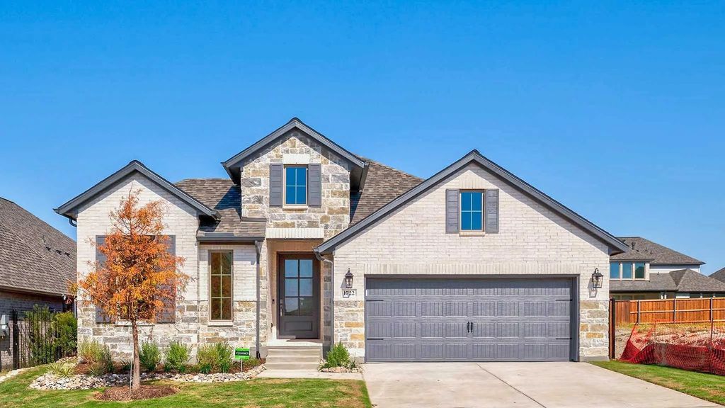 1722 Hillside Stroll Drive, Lavon