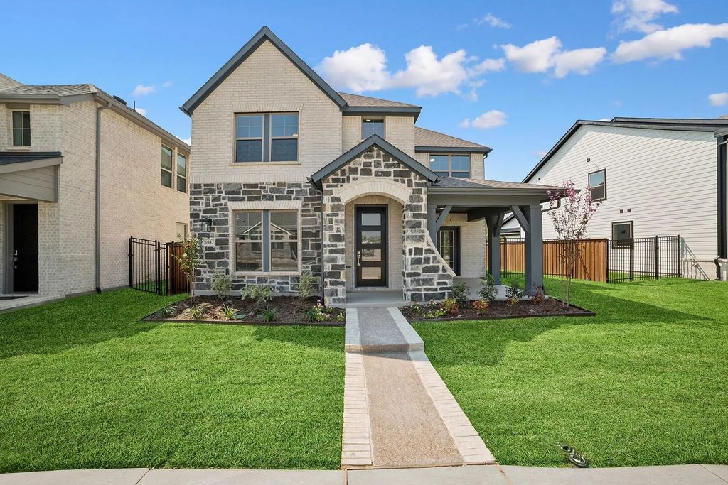 1032 Violet Drive, Crowley
