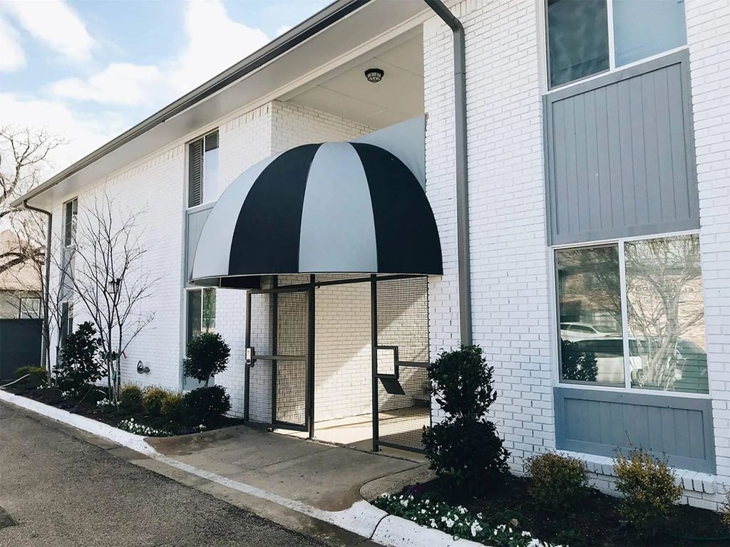 404 E 9th Street 4-109, Dallas