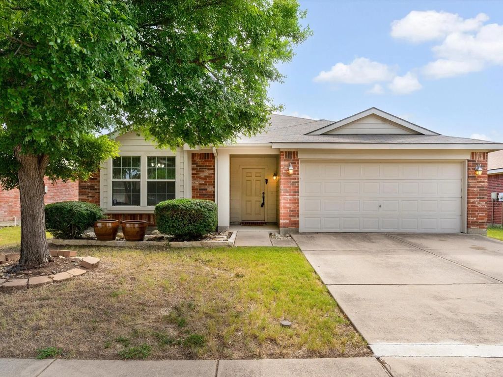 9404 Sundial Drive, Fort Worth